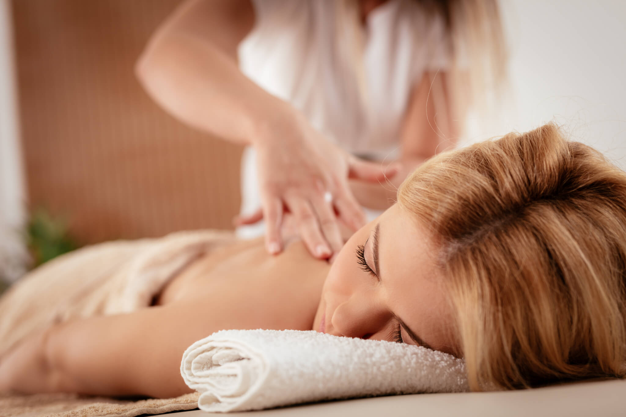 massage therapist in Coral Springs